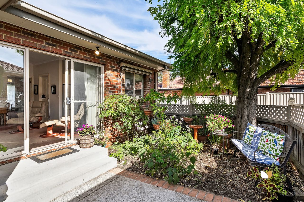 1/56 Kernan Street, Strathmore — view 3