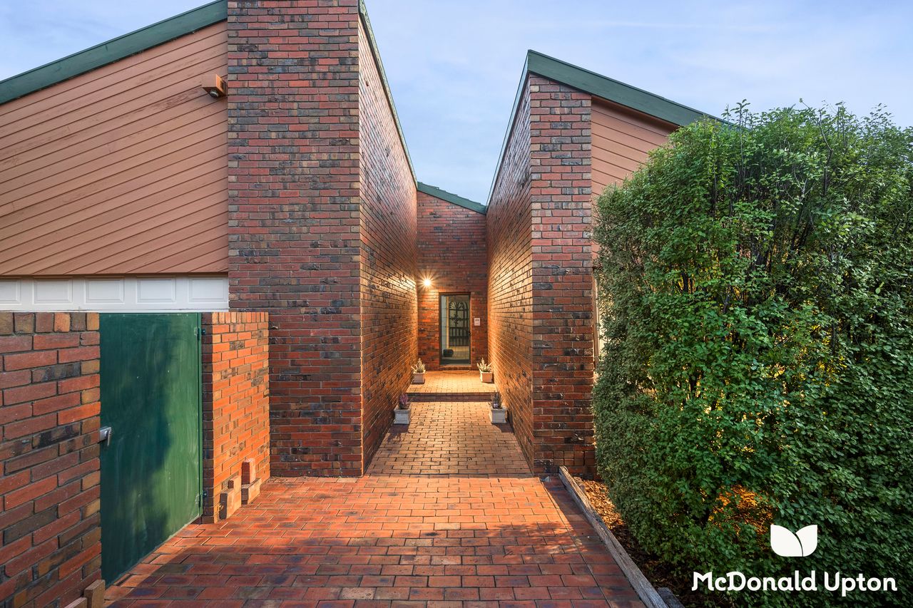 19 Jacka Street, Essendon — view 2