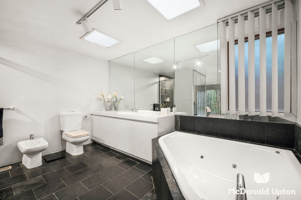 19 Jacka Street, Essendon — view 13