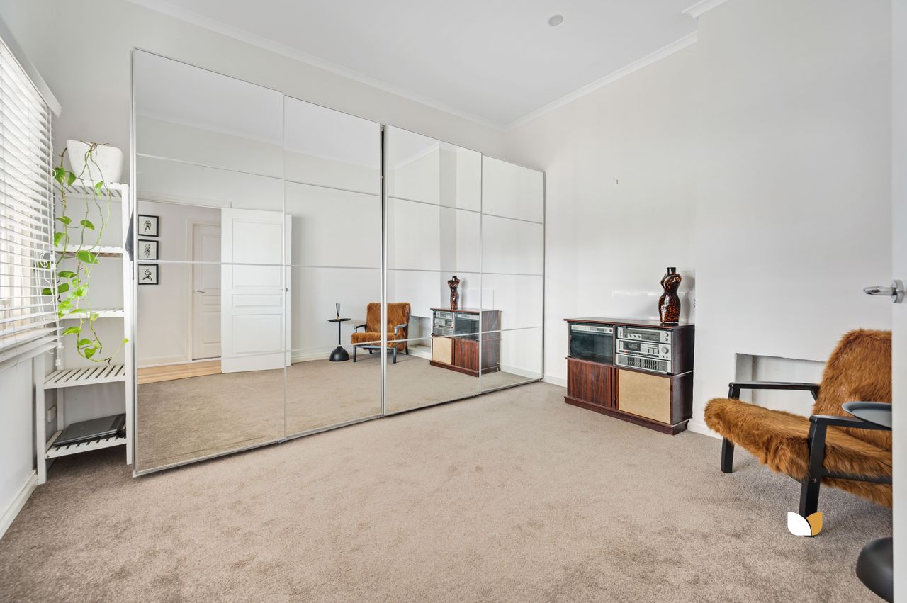 1/77 Ballarat Road, Maidstone — view 4