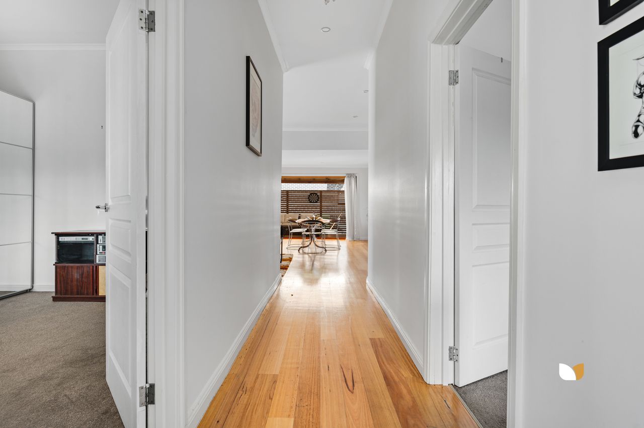 1/77 Ballarat Road, Maidstone — view 3