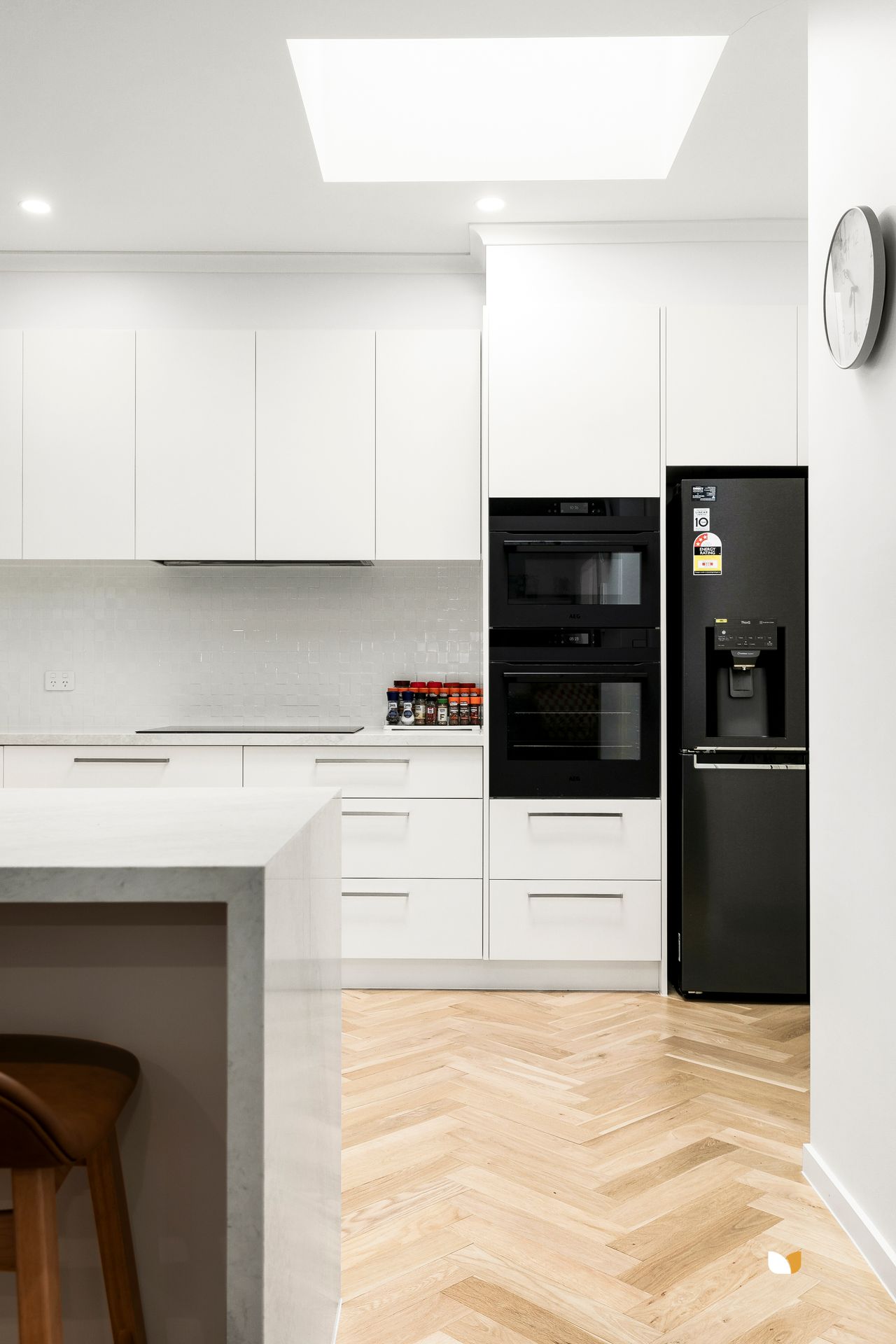 2/68 Kernan Street, Strathmore — view 16