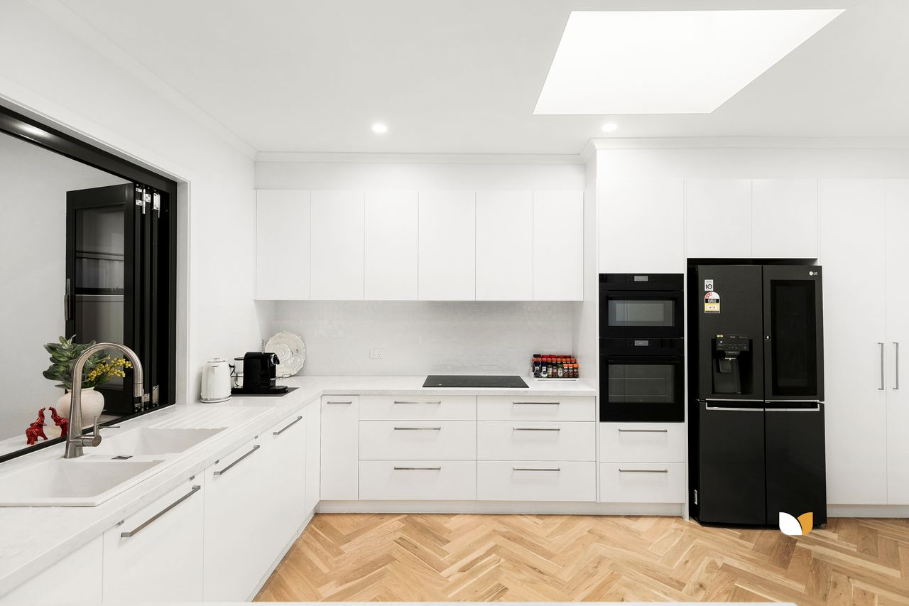 2/68 Kernan Street, Strathmore — view 4