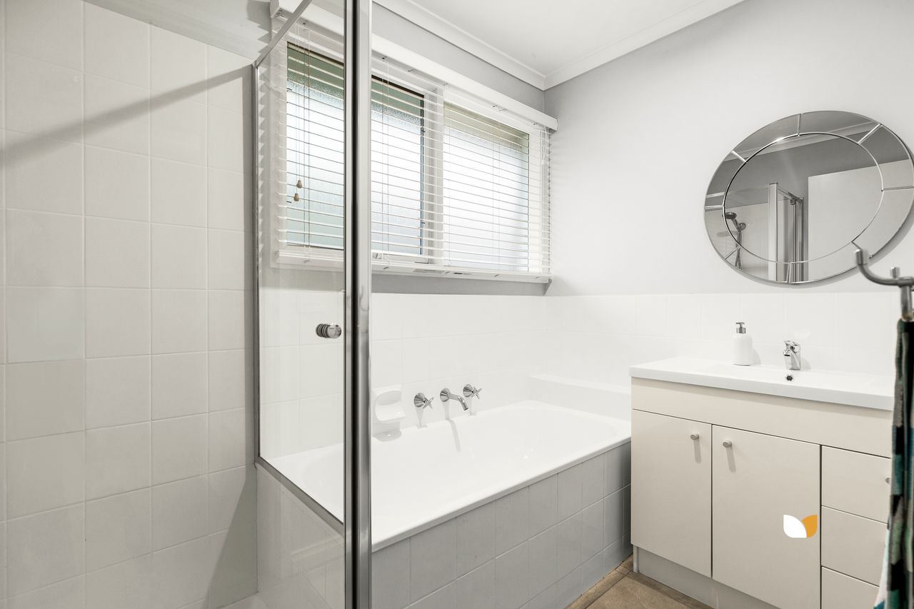 31 Pembroke Crescent, Craigieburn — view 10