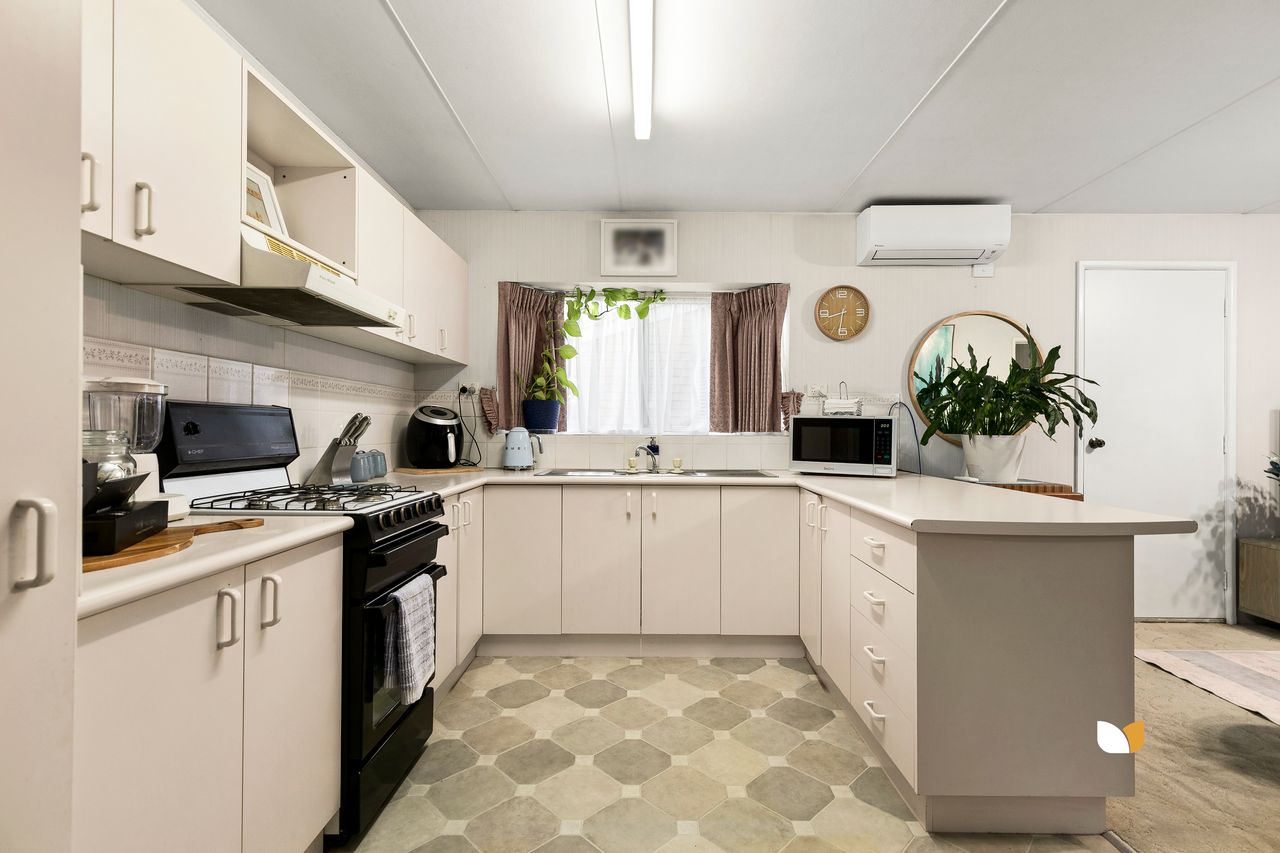 31 Pembroke Crescent, Craigieburn — view 13