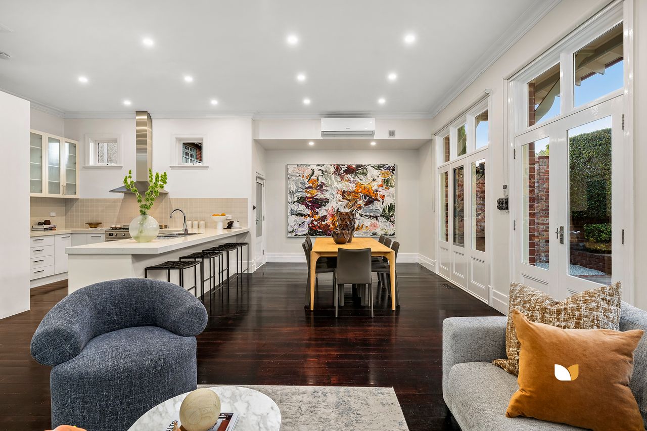 16 Riverview Road, Essendon — view 4