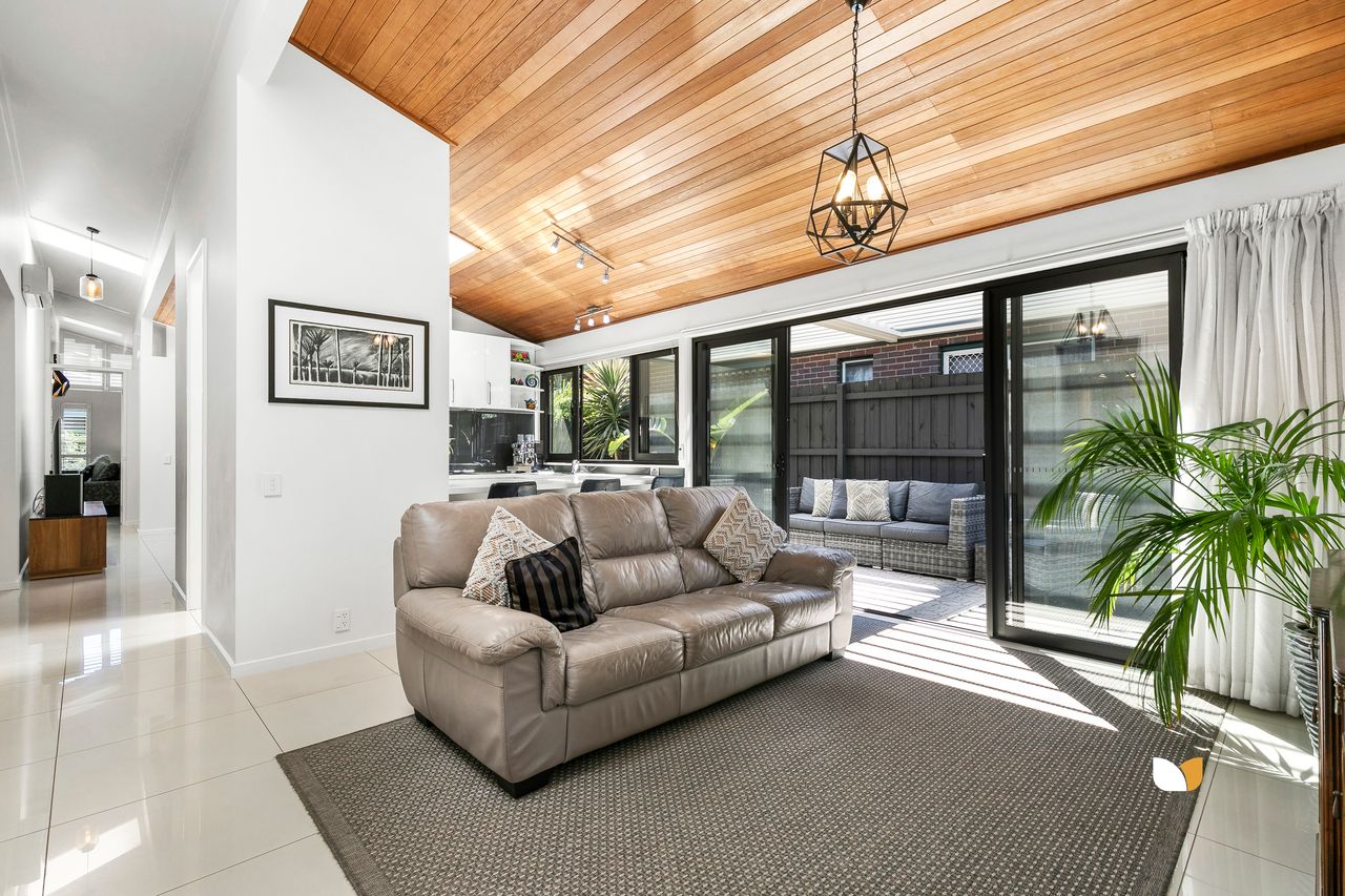 11 Inglebrae Court, Essendon — view 3
