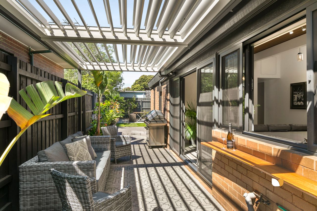 11 Inglebrae Court, Essendon — view 6