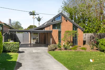 11 Inglebrae Court, Essendon