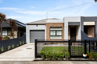 27 Fawkner Crescent, Keilor East