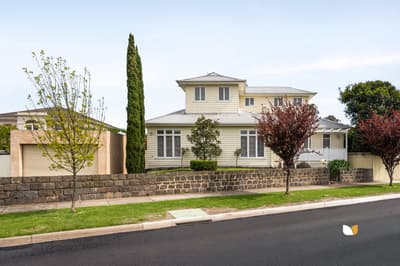 1 Moama Crescent, Pascoe Vale South